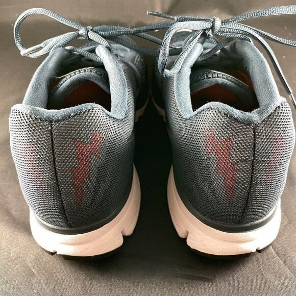 Mint Condition NIKE AIR ZOOM PEGASUS 30 Shield H20 Repel Womens 10 US 42 EUR - Picture 3 of 7